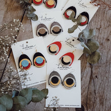 Load image into Gallery viewer, USNJENI UHANI MAME- ZLATI / HANDMADE LEATHER EARRINGS MAME-GOLD