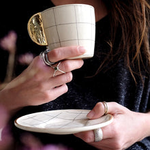 Load image into Gallery viewer, GRAPHITE  CAPPUCCINO PLATE