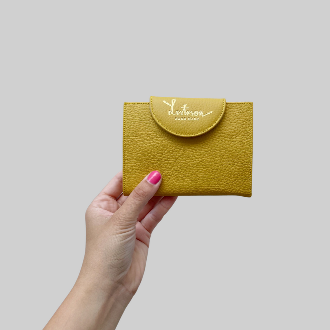 MEDIUM WOMAN'S WALLET-  YELLOW