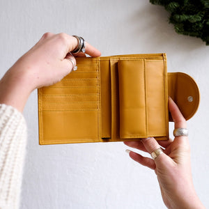 MEDIUM WOMAN'S WALLET- YELLOW